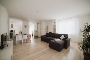 Living area - 2 Bedroom Apartment in Sona (Sona)
