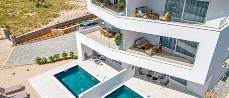 Alberca al aire libre