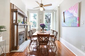Dining - Spacious Canal St. 2br On Streetcar Line (New Orleans)