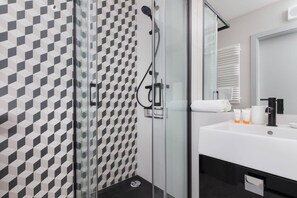 Bruser, hårtørrer, Shampoo
