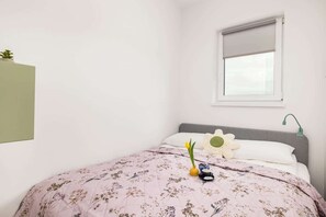 1 bedroom, iron/ironing board, WiFi, bed sheets - Comfortable Apartment for 4 Persons | Air Conditioning and Parking (Ustronie Morskie)