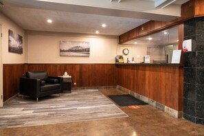 Lobby - Newly Renovated Room in Banff! Air-Conditioning (Banff)