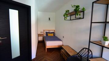 3 Schlafzimmer, Schreibtisch, Bügeleisen/Bügelbrett, kostenloses WLAN