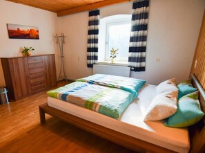 3 bedrooms, desk, iron/ironing board, free WiFi - Schöne 90m² Wohnung mit Drei Zimmern am Land (Sankt Martin am Ybbsfelde)