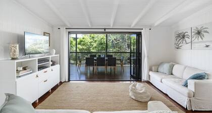 Escape to paradise with our stunning holiday rental at 84 Mooloomba Road