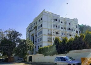Exterior - Grand Luxury Apartments (Lahore)