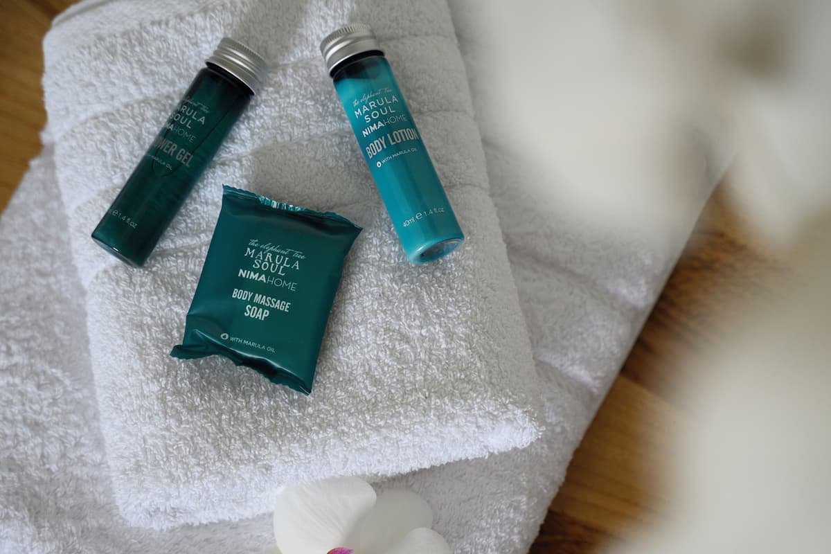 gold diamond suite with hot tub | bathroom amenities | shower, hair dryer, towels, soap