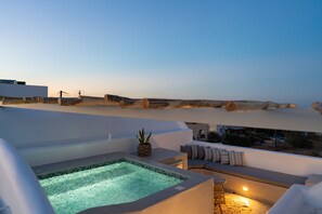 Black Diamond Suite with Hot Tub | Bathtub spa pribadi