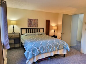 3 bedrooms, iron/ironing board, free WiFi, bed sheets