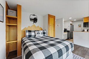 免费 WiFi、床单