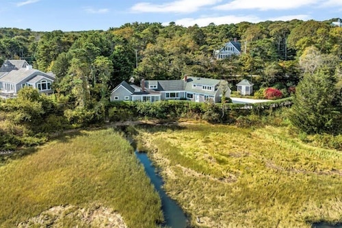 Stunning Waterfront Property Overlooking Pleasant Bay (2327)