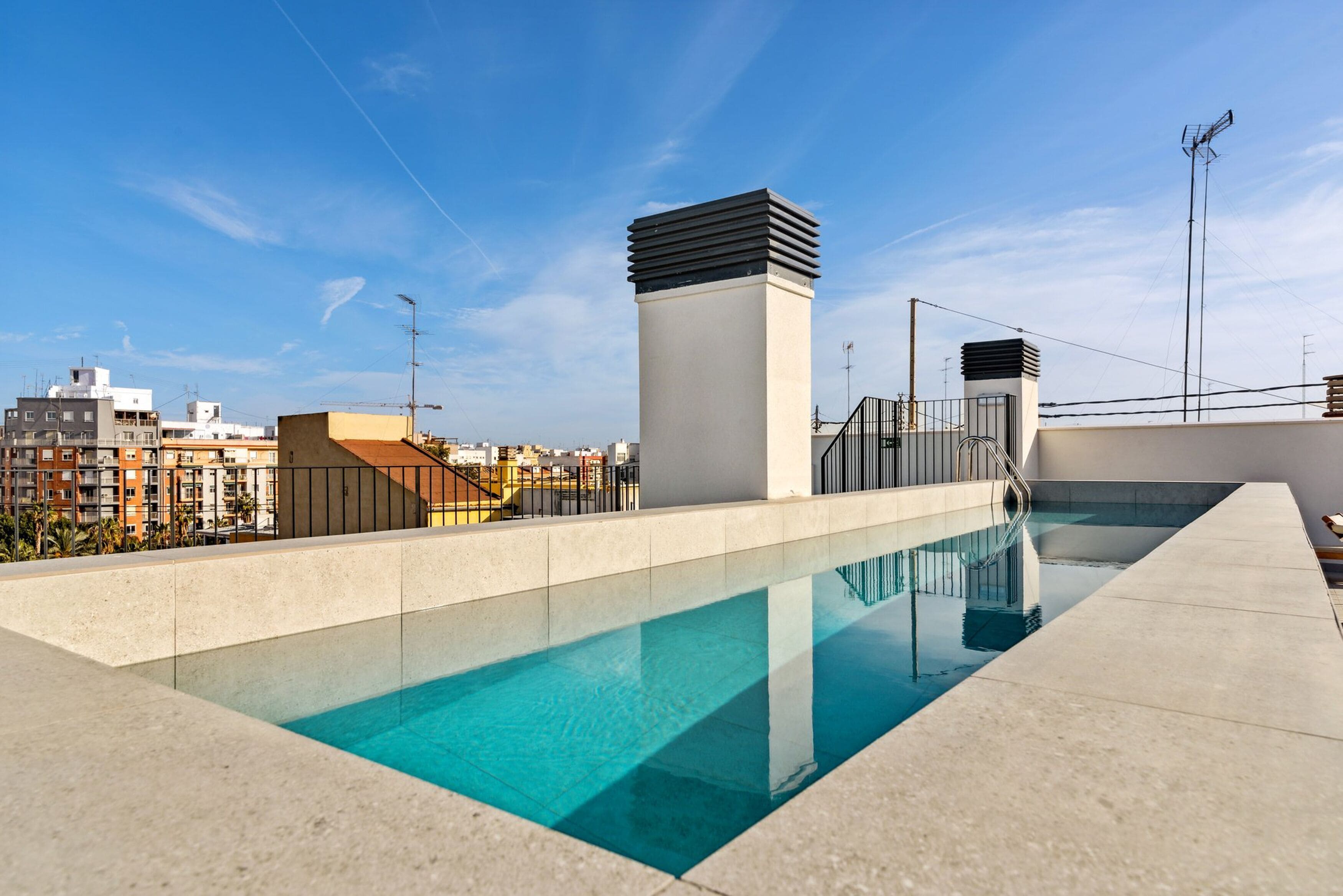 Piscina a la terrassa superior