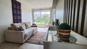 Apartment | Ruang tamu | TV 