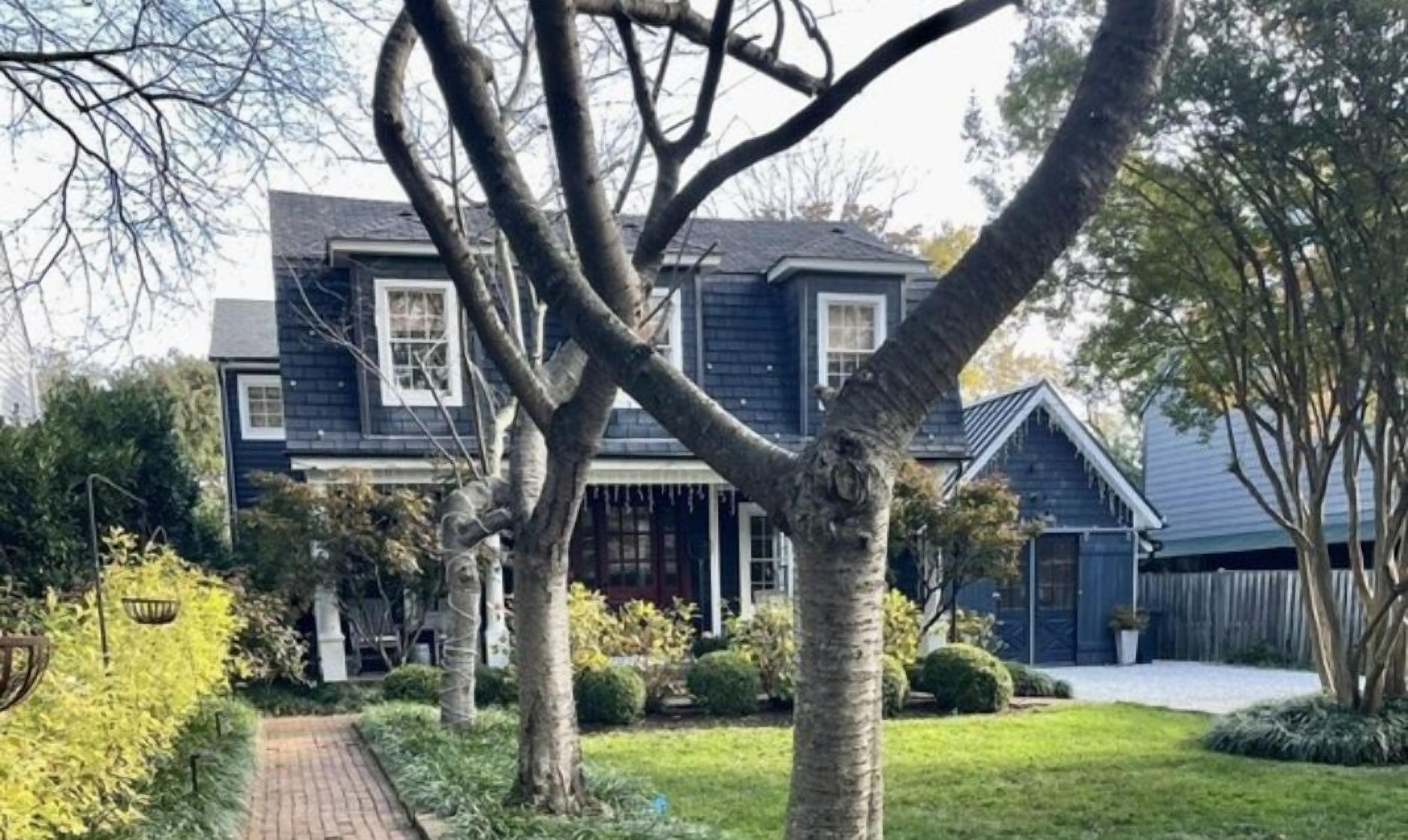 Elegant Eastport Entertaining Dream House
