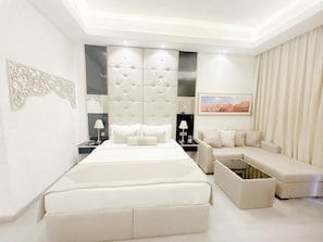 Superior Room | Desk, WiFi (free), bed sheets - Dibba Sea View Hotel (Dibba)