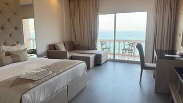 Deluxe Single Room, Sea View | 1 bedroom, free WiFi, bed sheets, wheelchair access