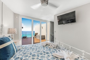 3 عدّة غرف نوم وواي فاي وملاءات أسرّة