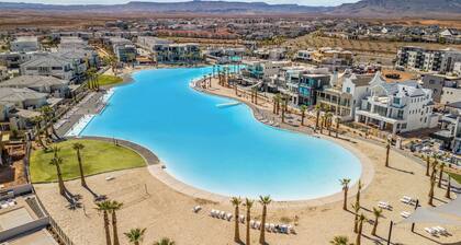 Sunsets and Sandcastles: Desert Color Lagoon + Beaches
