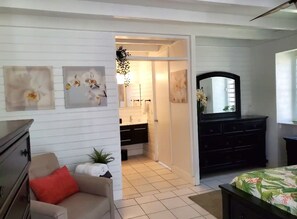 3 bedrooms, iron/ironing board, WiFi, bed sheets - Family friendly condo located in Pineapple Village. (St Thomas)