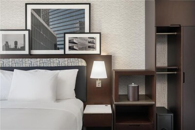DoubleTree by Hilton Long Island City, NY