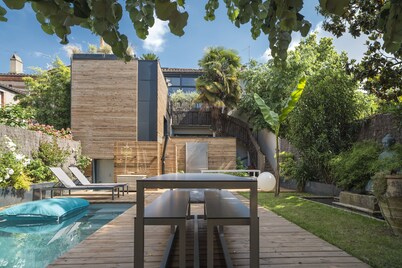 Maison Contemporaine Plein Centre de Toulouse Avec Piscine, Jardin & Jacuzzi