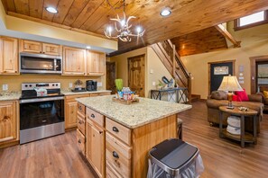 المنشأة من الداخل