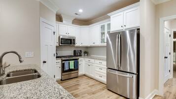 Apartemen (3 Bedrooms) | Interior