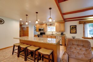 House (3 Bedrooms) | Interior - Cozy Cabin on 1 Acre in Premier Pine Neighborhood (Pine)