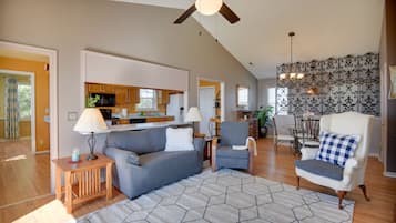 House (3 Bedrooms) | Living area | Fireplace