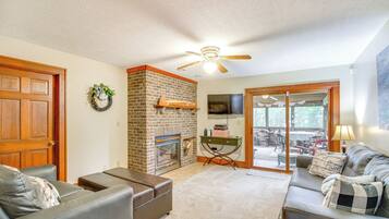 ู
ูุฒู (4 Bedrooms) | ุงูู
ูุดุฃุฉ ู
ู ุงูุฏุงุฎู