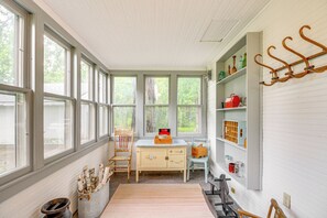 House (4 Bedrooms) | Interior - Charming Long Lake Home w/ Dock on 2 Acres! (Park Rapids)