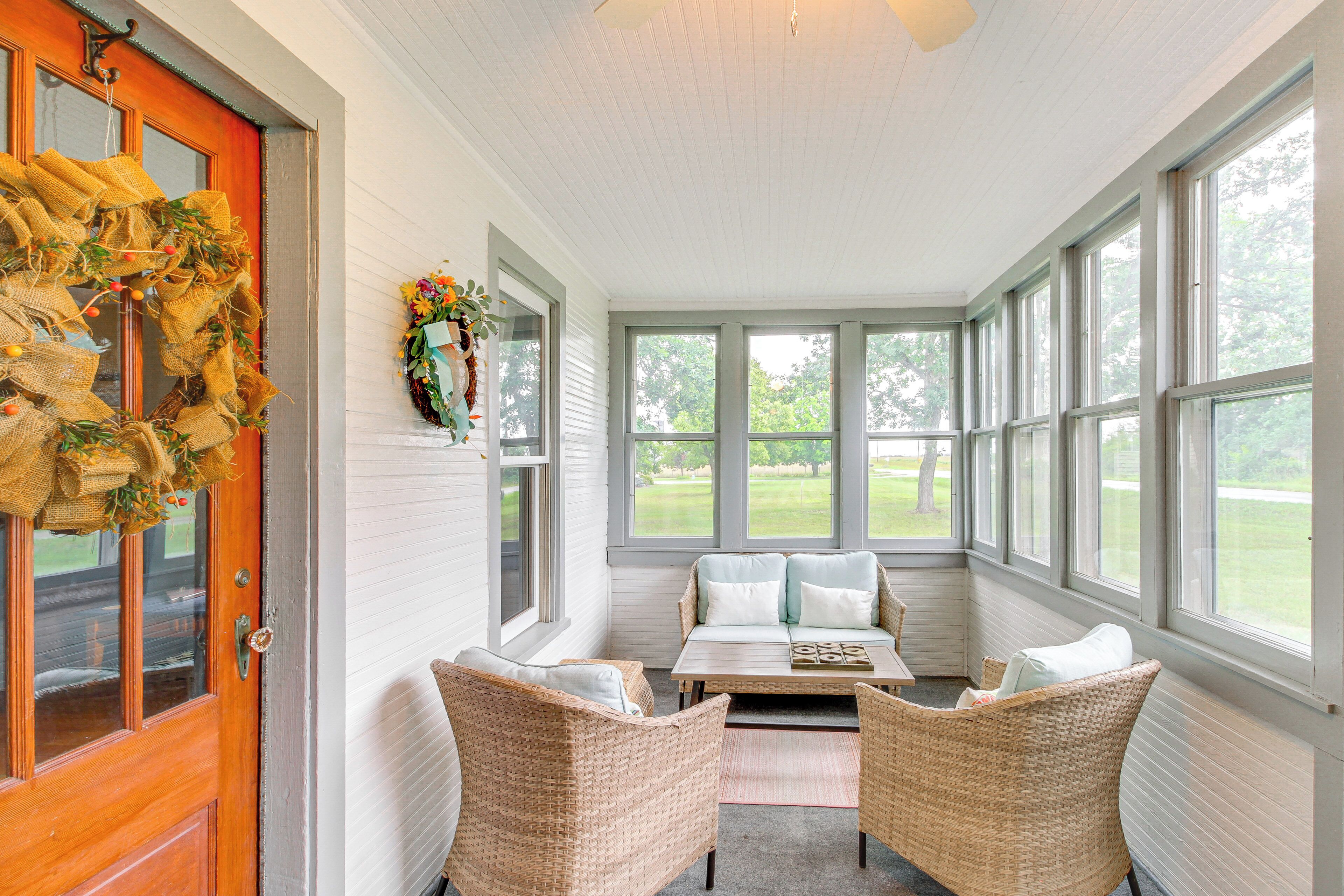 المنشأة من الداخل