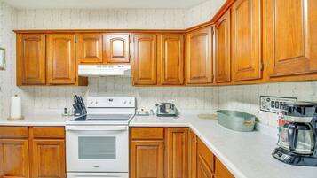 ู
ูุฒู (4 Bedrooms) | ุงูู
ูุดุฃุฉ ู
ู ุงูุฏุงุฎู