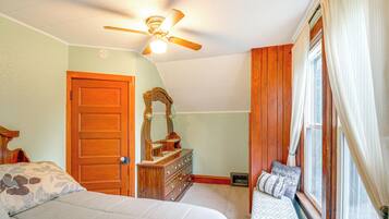 ู
ูุฒู (4 Bedrooms) | ุงูู
ูุดุฃุฉ ู
ู ุงูุฏุงุฎู