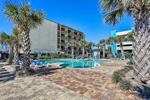 Interior - Oceanfront Myrtle Beach Condo w/ Balcony & Views! (Myrtle Beach)