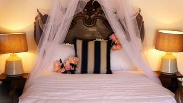 1 bedroom, in-room safe, individually decorated, individually furnished