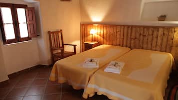 5 makuuhuonetta, ilmainen Wi-Fi, vuodevaatteet