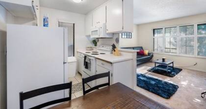 Cozy Condo for Rent, Near Swensons Golf Course