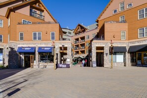 Exterior - Cozy Studio in the heart of River Run! (Keystone)