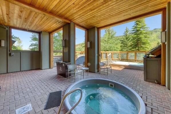 Terrace/patio - Cozy Studio in the heart of River Run! (Keystone)