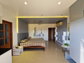 2 quartos, ferros/tábuas de passar roupa, Wi-Fi, roupa de cama