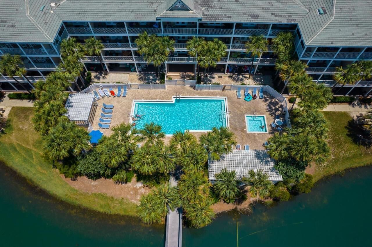 Kokomo on 30A – Deeded Beach Access / 3 Pools Reviews, Deals