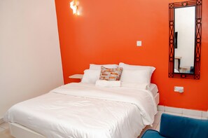 1 bedroom, iron/ironing board, WiFi, bed sheets - Cheerful Studio with City View (Athi River)