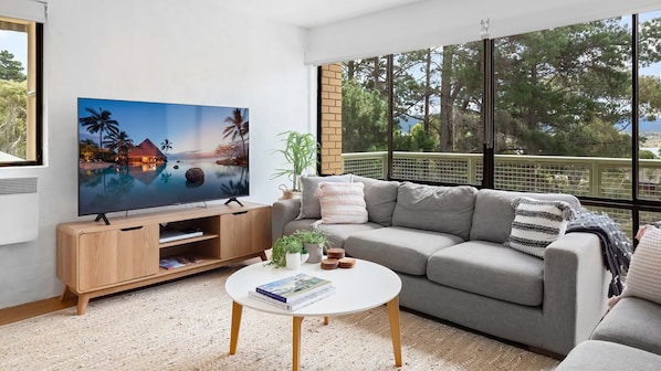 Smart TV - Kirwan 19 centrally located unit (Jindabyne)