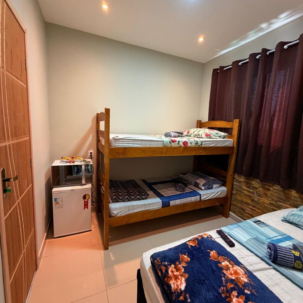 Minibar, free WiFi, bed sheets