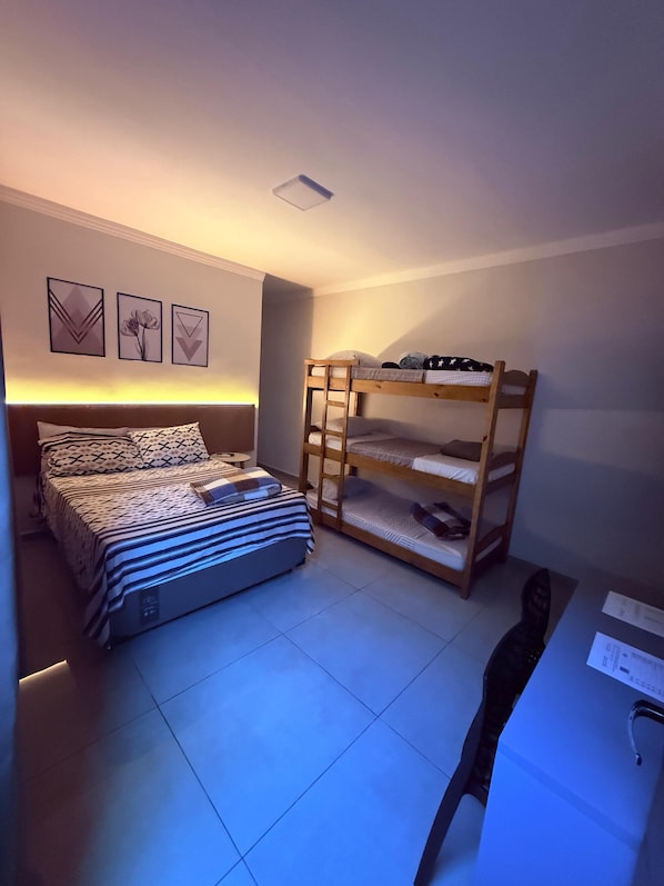 Minibar, Wi-Fi gratuit, draps fournis