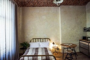 1 室のベッドルーム、WiFi