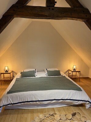 3 chambres, fer et planche à repasser, Wi-Fi