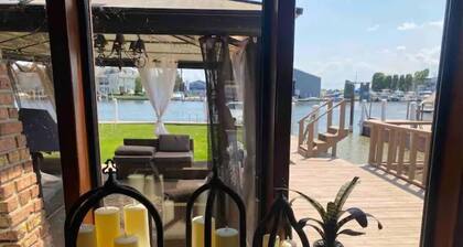 3-bedroom vacation home just 4 minutes to Lake Saint Clair