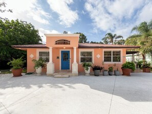 Exterior - Peace and Tranquility (Sarasota)